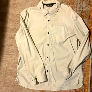 The North Face travel button down shirt - technical fabric - size large
